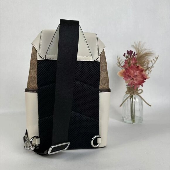 COACH  CT752 Racer Pack In Signature Colorblock - Picture 4 of 12